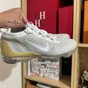 Nike vapor max sneakers